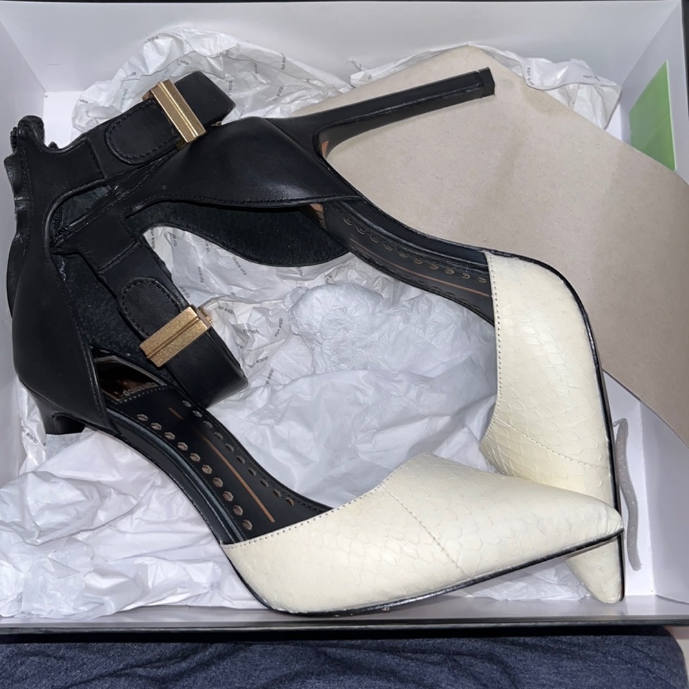 WHITE AND BLACK DOLCE VITA LEATHER HEELS WITH SNAKE SKIN TOES